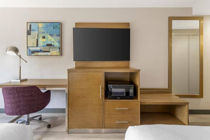 Room 10 of 47